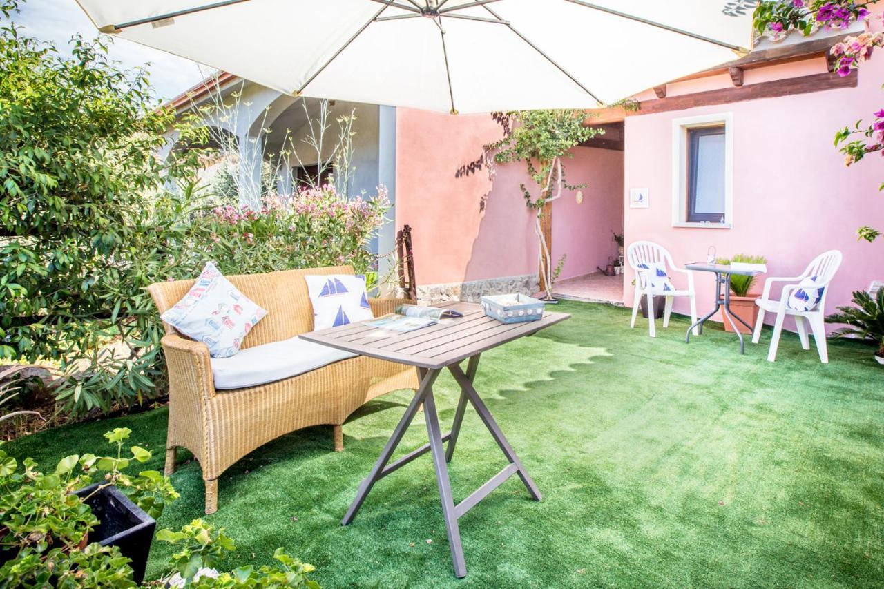 B&B La Vela Chia Exteriér fotografie